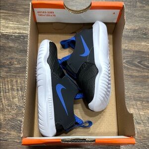 Nike Kids Flex Runner 6c